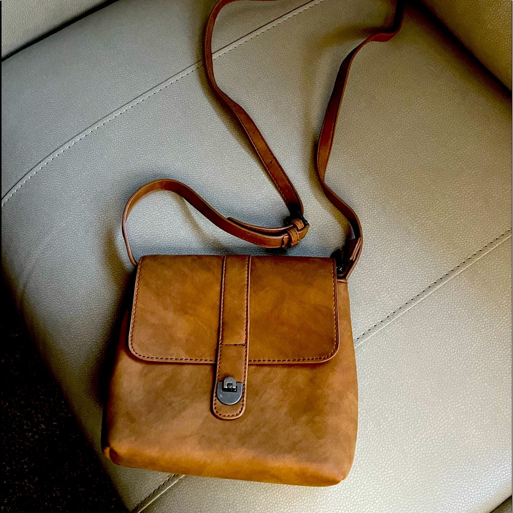 Joy Susan Cross Body new without tags